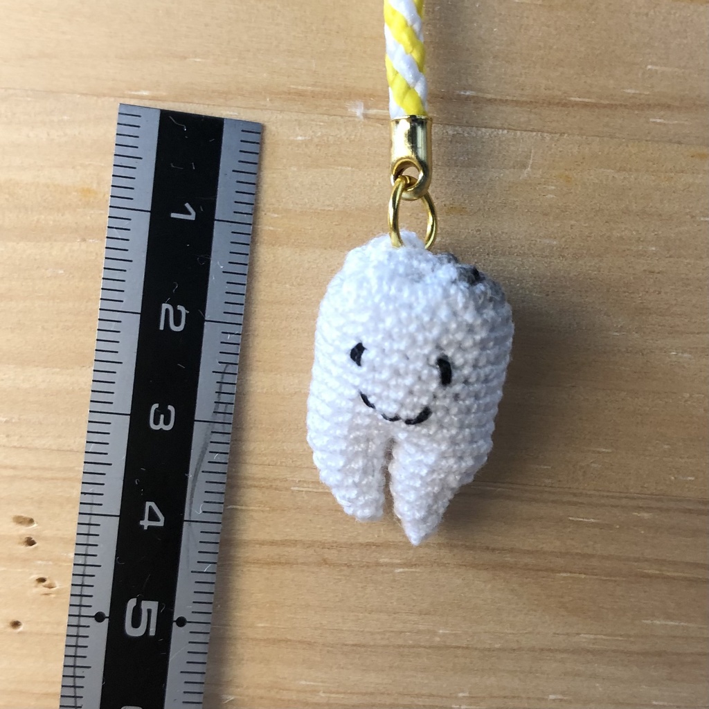 虫歯ちゃん 根付け(黄)