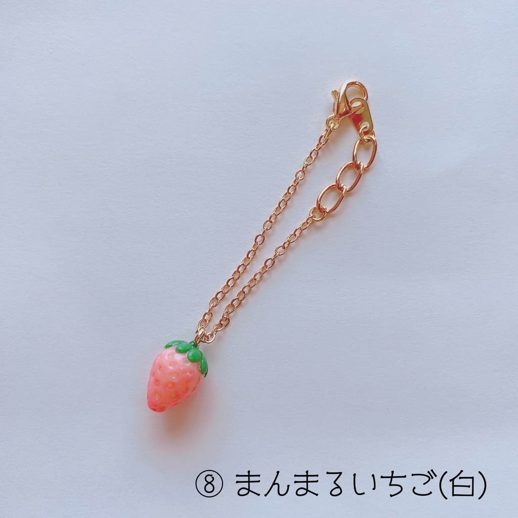 いちごのネックレス