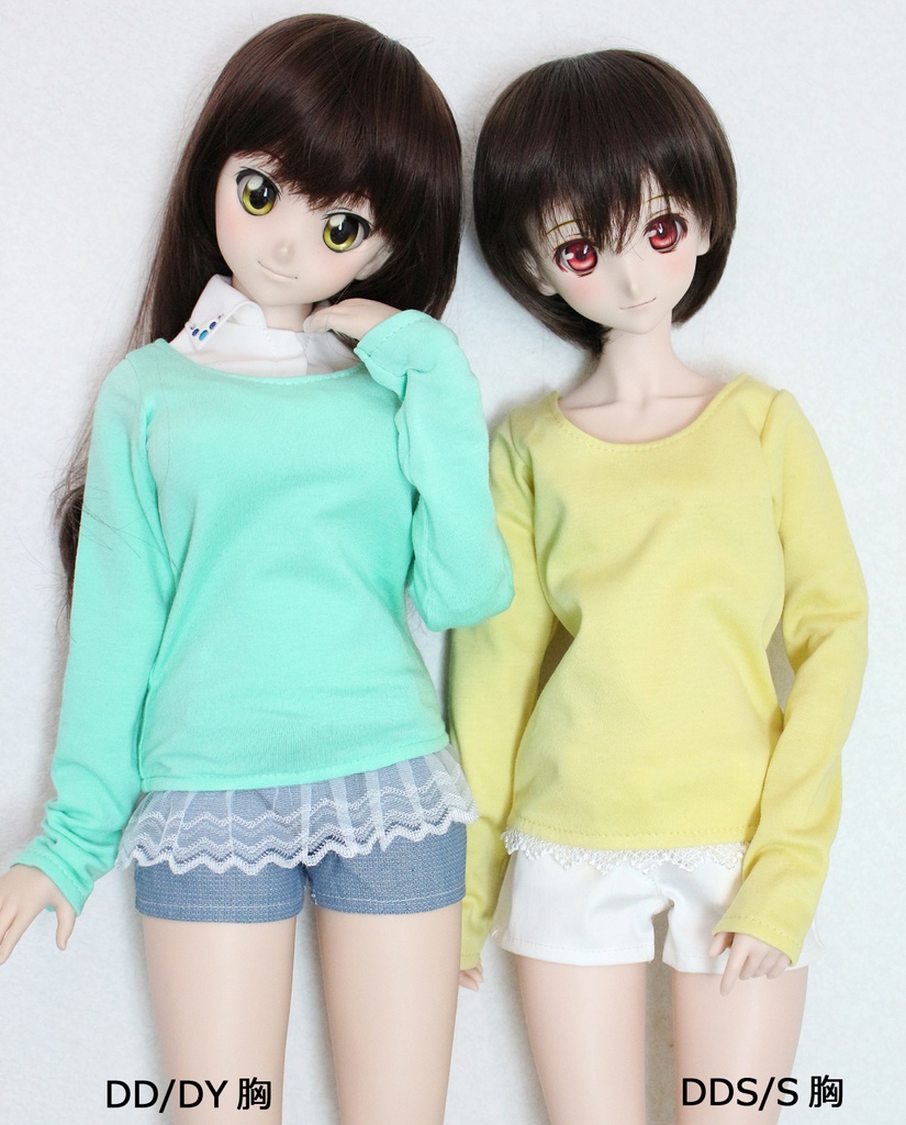 1/3サイズ:Uネックカットソー