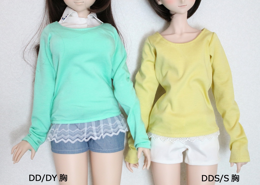 1/3サイズ:Uネックカットソー