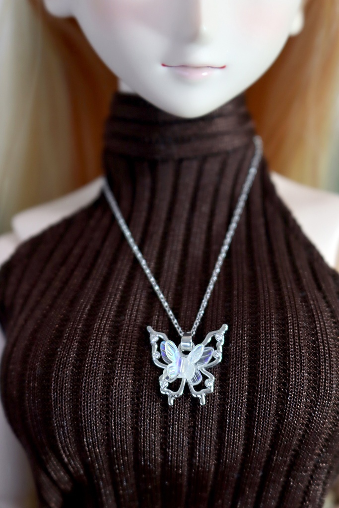 ドールサイズ小物:ネックレス(¥900)