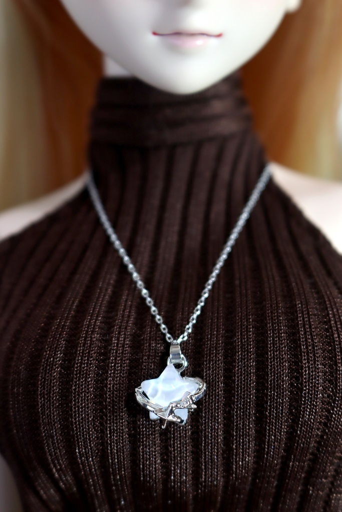 ドールサイズ小物:ネックレス(¥900)