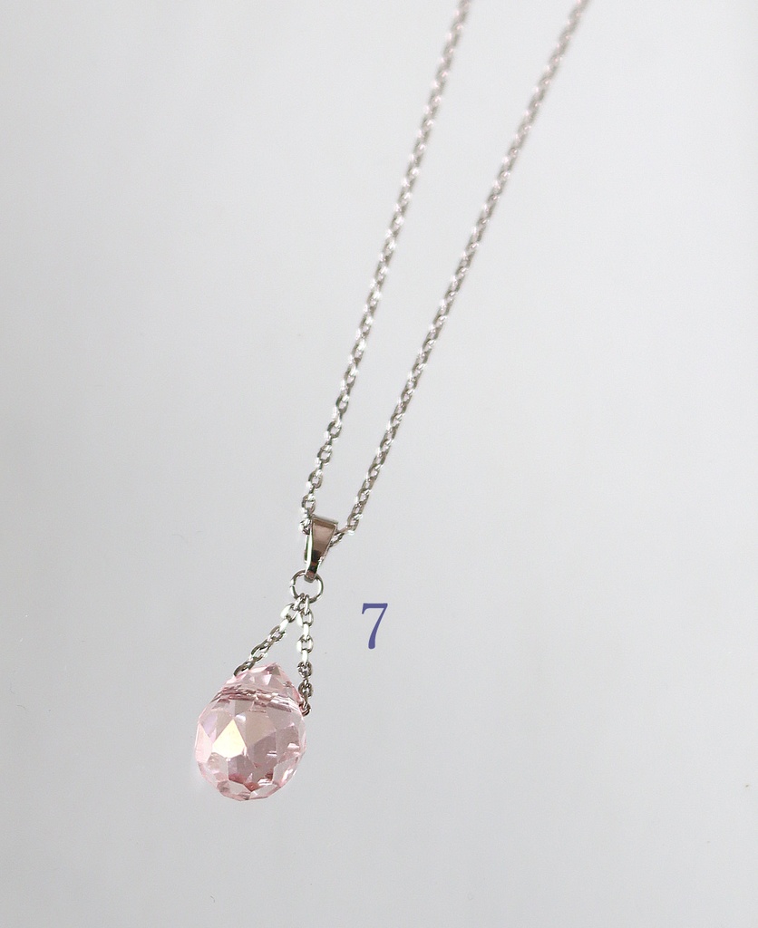 ドールサイズ小物:ネックレス(¥600)