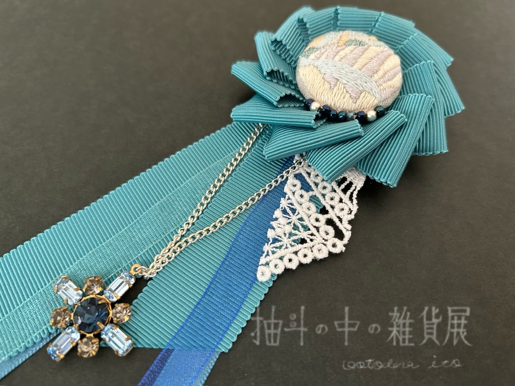 3人の少女のロゼット〈ふぅ〉