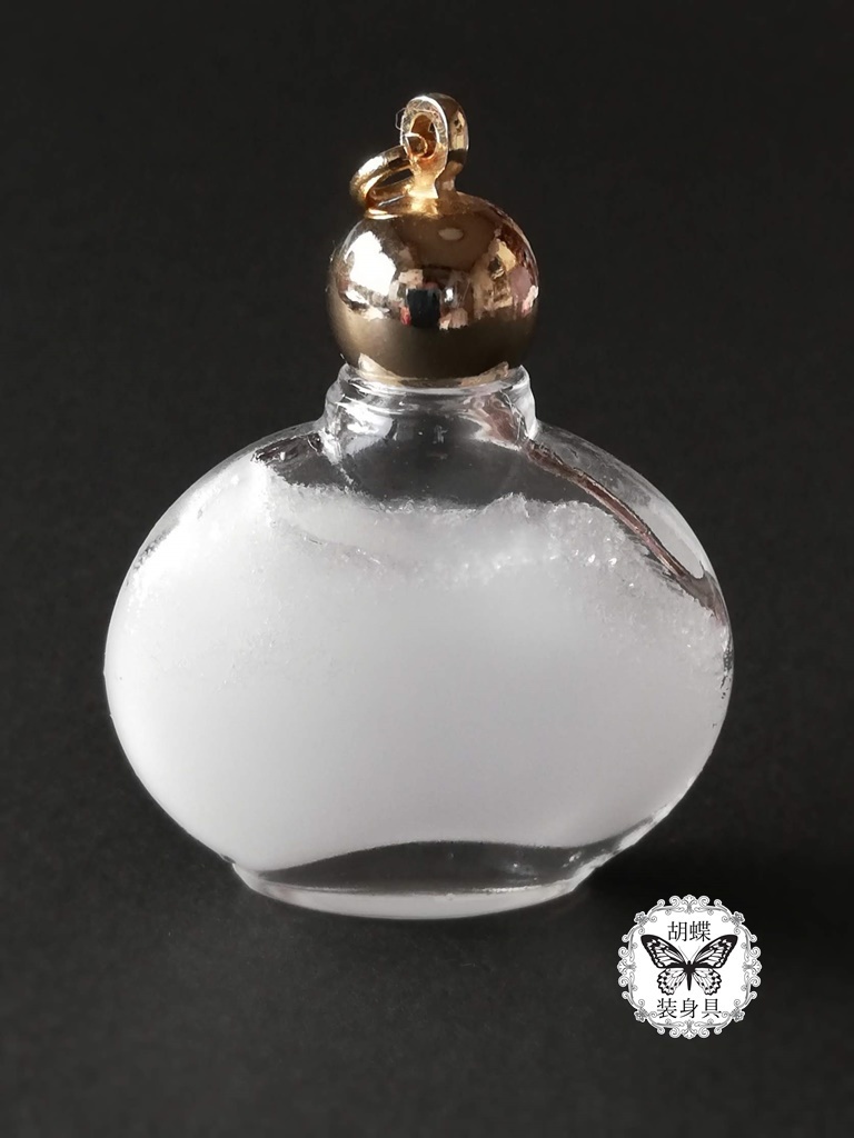 「月凍る クリア」アンタークチサイトもどきネックレス