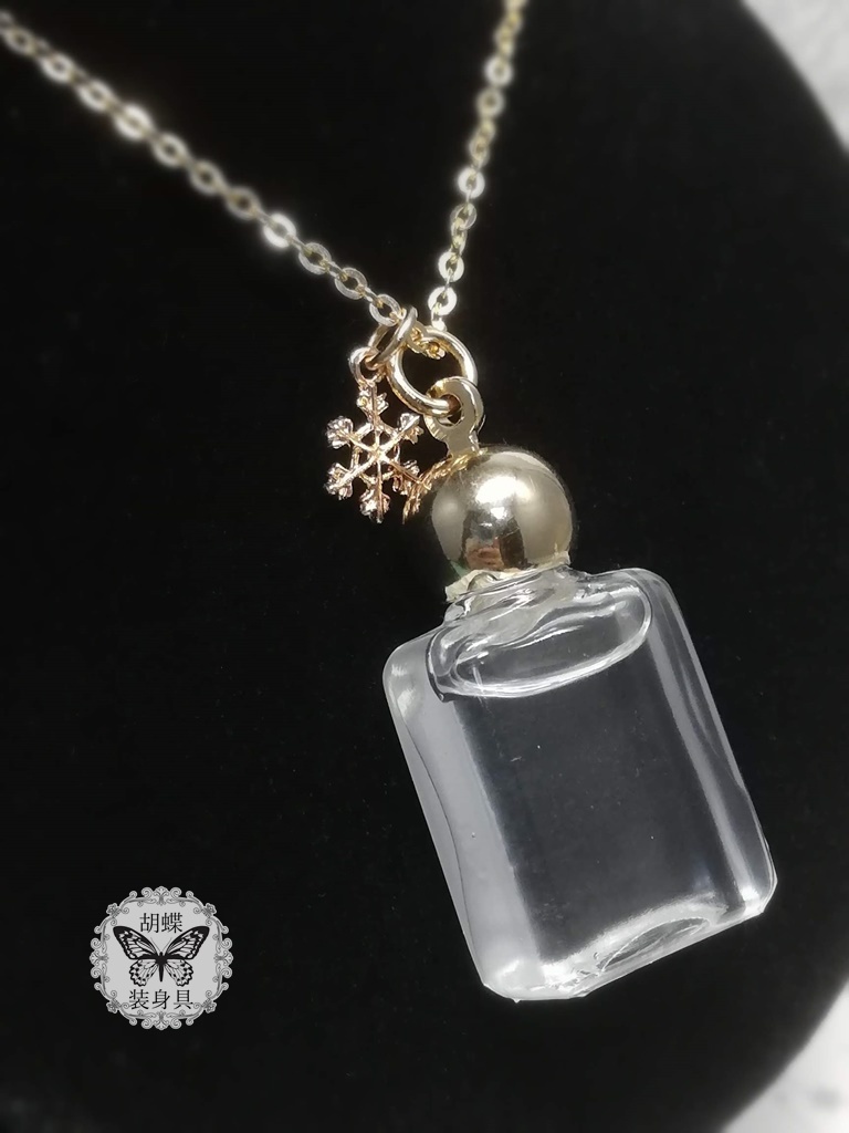 「六花の夢 クリア」アンタークチサイトもどきネックレス