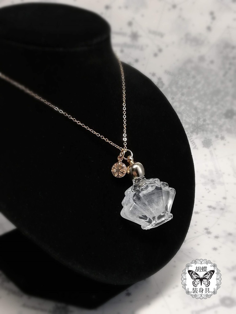 「流氷の囁き クリア」アンタークチサイトもどきのネックレス