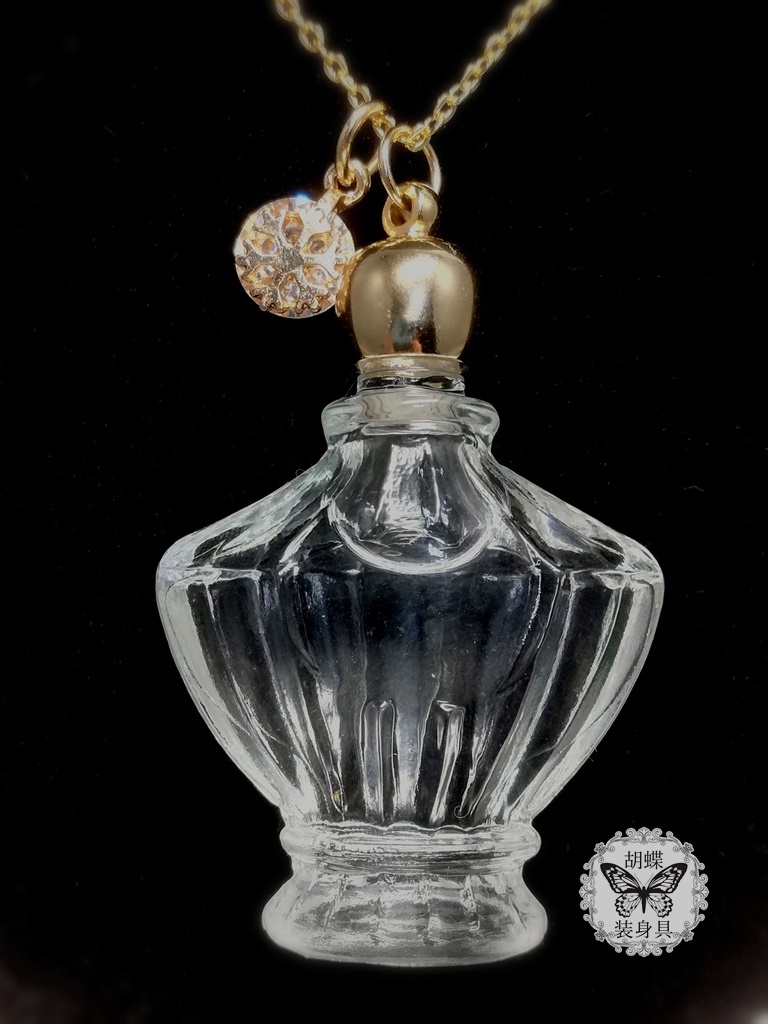 「Fleur d'hiver~冬の花~ クリア」アンタークチサイトもどきネックレス