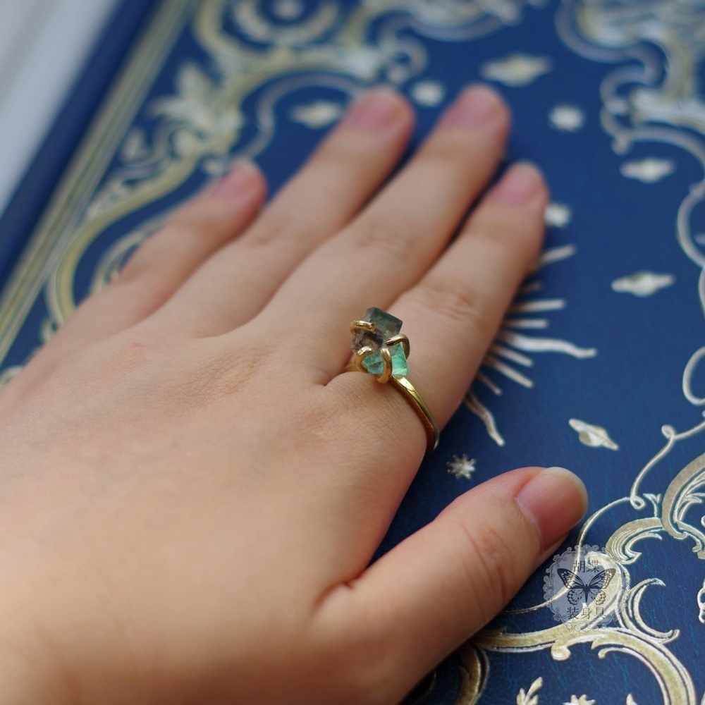 ダイアナマリア産蛍石のリング