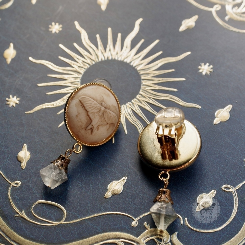 オオミズアオと月のイヤリング&ピアス