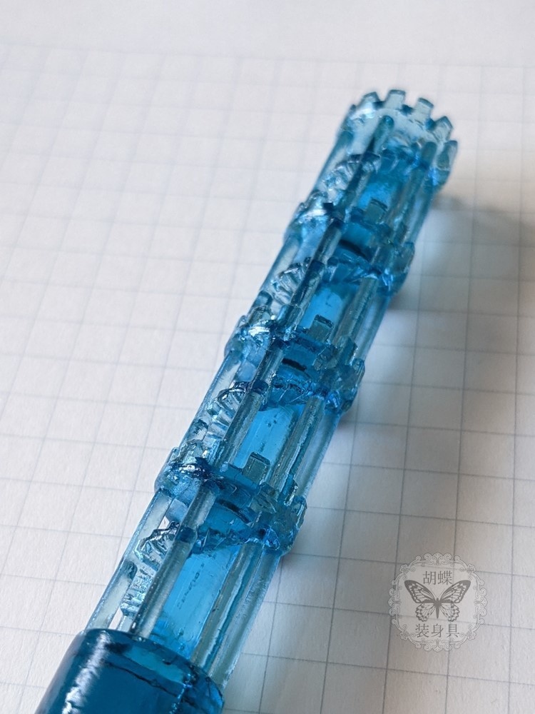 螺旋階段のガラスペン軸