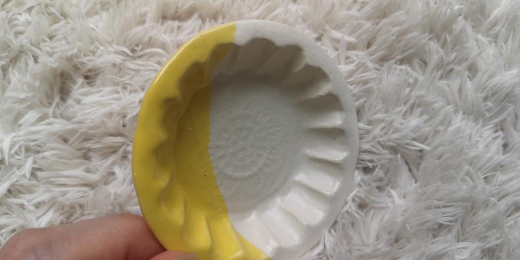 まめ皿・アクセサリー入れ:ピアスや指輪のちょい置きに最適サイズ!