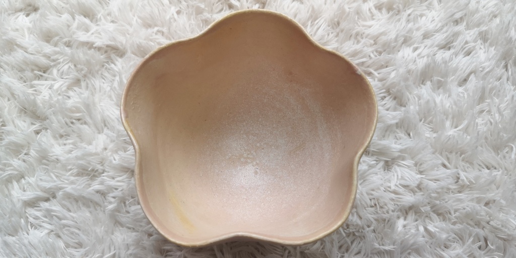 お花の小鉢・深皿：おひたしなど副菜用の器にどうぞ