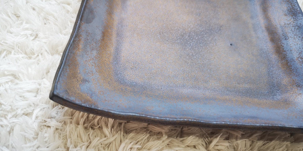 19cm平皿・プレート(黒):サラダ、デザートプレート、お菓子の盛り合わせ用などにどうぞ