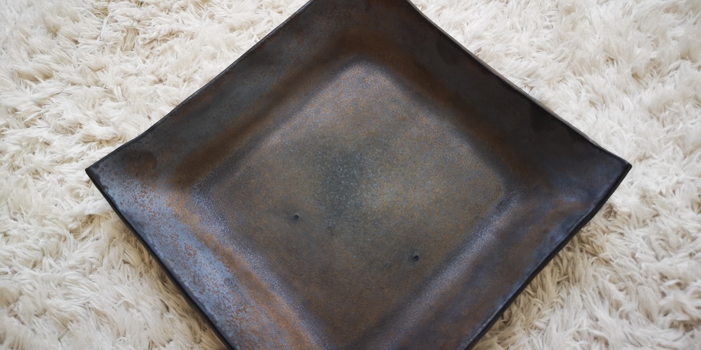 19cm平皿・プレート(黒):サラダ、デザートプレート、お菓子の盛り合わせ用などにどうぞ