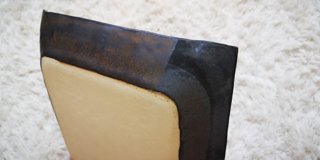 19cm平皿・プレート(黒):サラダ、デザートプレート、お菓子の盛り合わせ用などにどうぞ