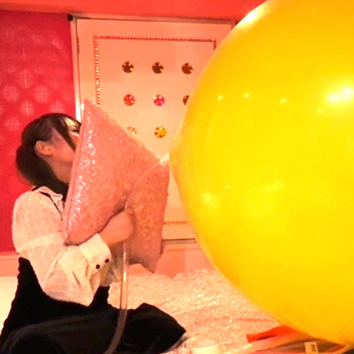 #1-02 36インチ巨大風船初ふくらまし割り!!
