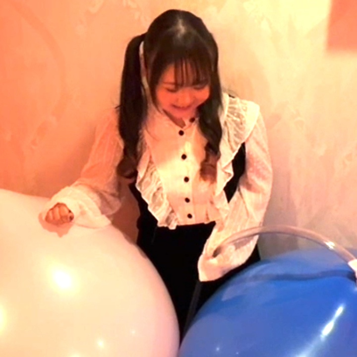 #1-06密着圧迫巨大風船割り