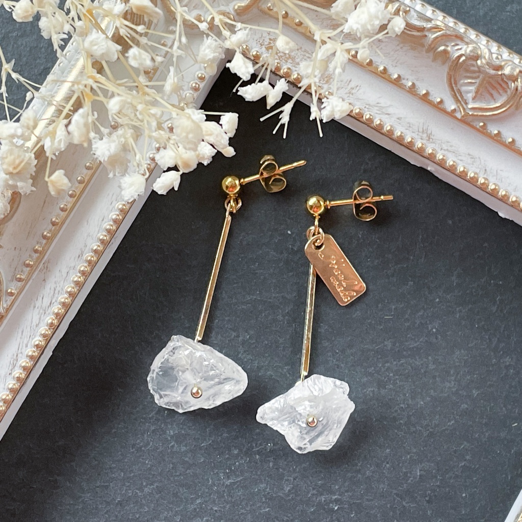 【ピアス】Stone Specimen(ｸﾘｽﾀﾙ)