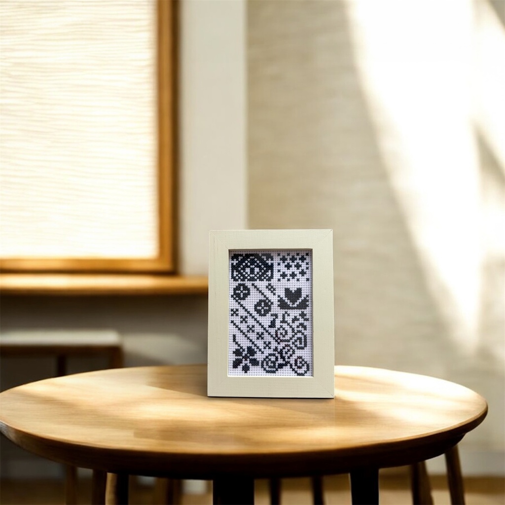 《家紋風モチーフ×幾何学ミックス》クロスステッチ図案|53×34|PDFデータ