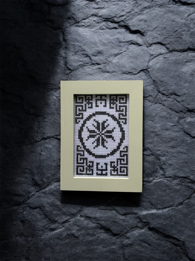《静謐な円紋 》家紋×幾何学クロスステッチ図案｜53×34｜PDFデータ