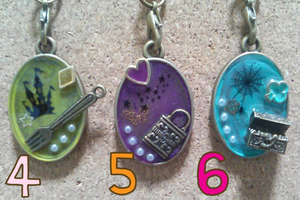 獄卒イメージレジンストラップ