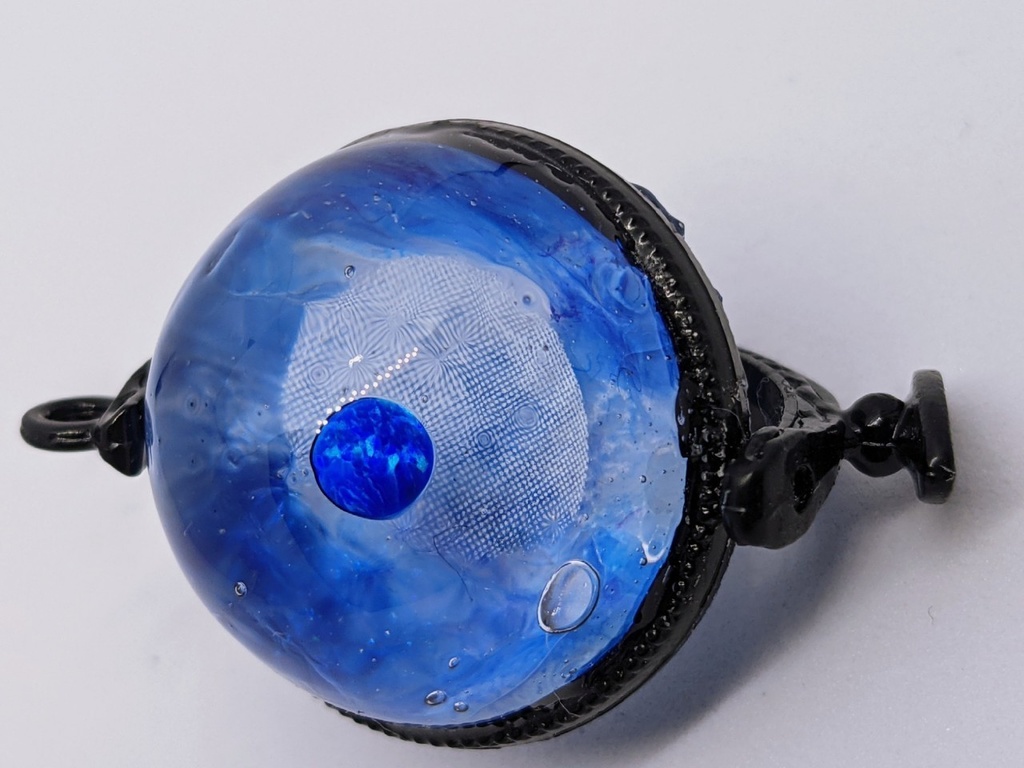 【頭割り3】14人委員会イメージ 天球儀型チャーム