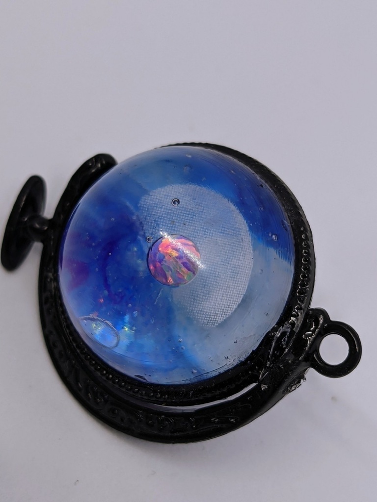 【頭割り3】14人委員会イメージ 天球儀型チャーム