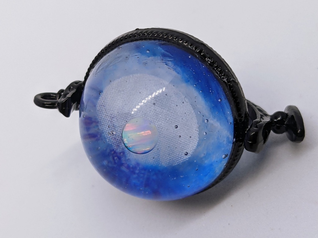 【頭割り3】14人委員会イメージ 天球儀型チャーム