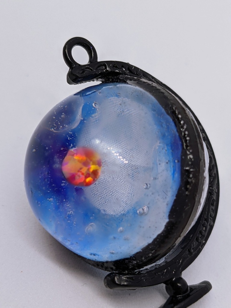 【頭割り3】14人委員会イメージ 天球儀型チャーム