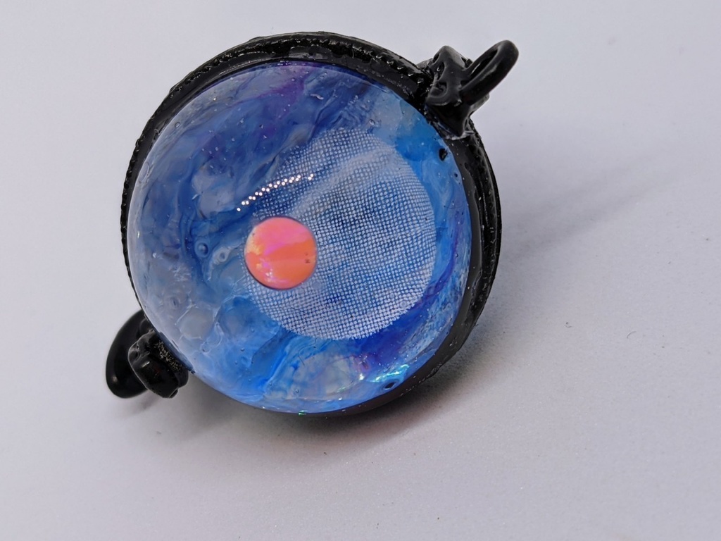 【頭割り3】14人委員会イメージ 天球儀型チャーム