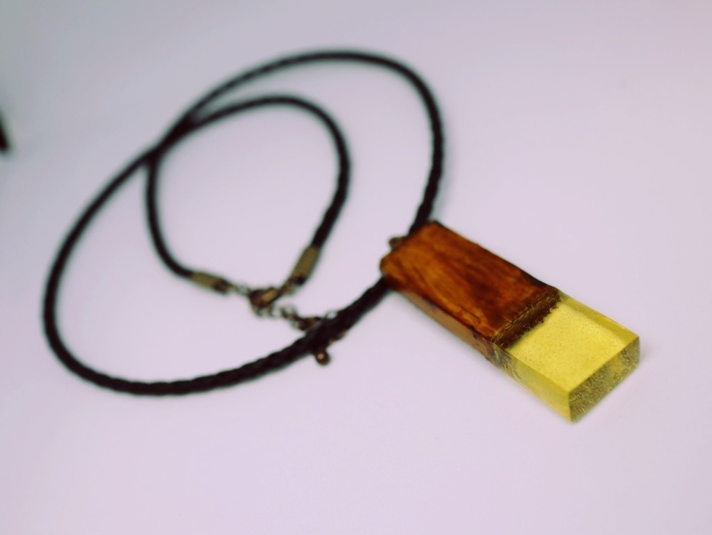 【C100】FF14/古代人 ウッドレジンネックレス