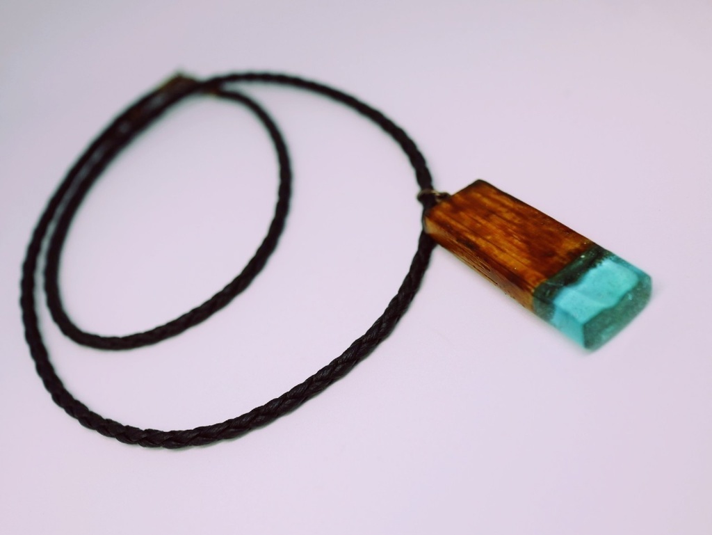 【C100】FF14/古代人 ウッドレジンネックレス