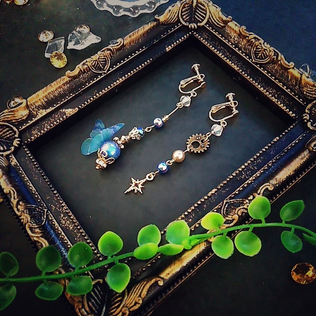 歯車 蝶々 ブルー 個性派イヤリング 中級魔法 ウィザード専用 水属性 スチームパンク 8 くらつや Booth