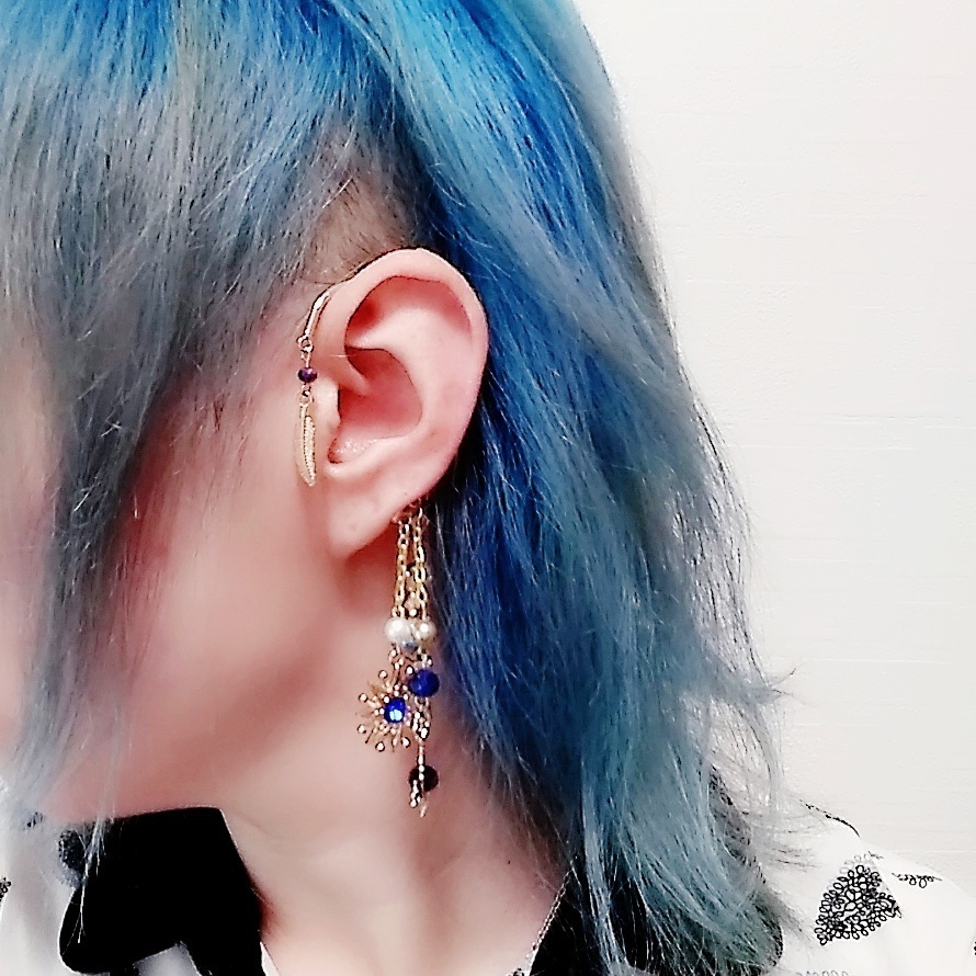 魔法の鍵 ブルー 個性派イヤーフック 中級魔法 ウィザード専用 水属性 210 くらつや Booth 魔法の鍵 ブルー 個性派イヤーフック 中級魔法 ウィザード専用 水属性 210 くらつや Booth