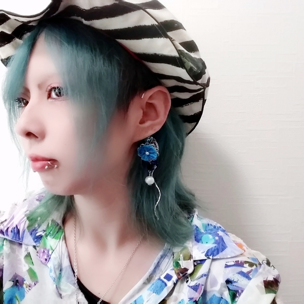 水色 シンプル 普段使い 和風つまみ細工 洋風 歯車 個性派イヤーフック 237 くらつや Booth