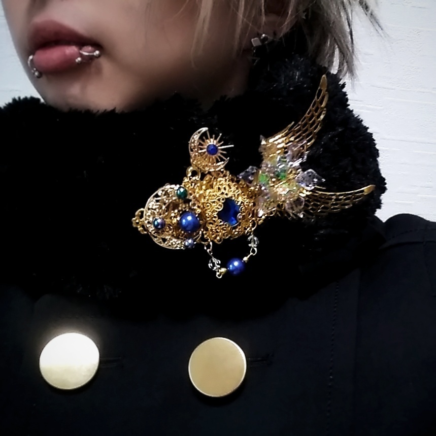 290 上級魔法 ハイウィザード専用 氷 水 光属性ブローチ