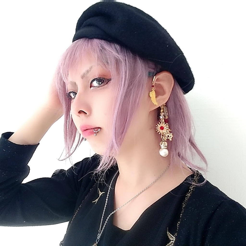 イヤーフック 王冠 パール 中級魔法 ウィザード専用 火属性 レッド 281