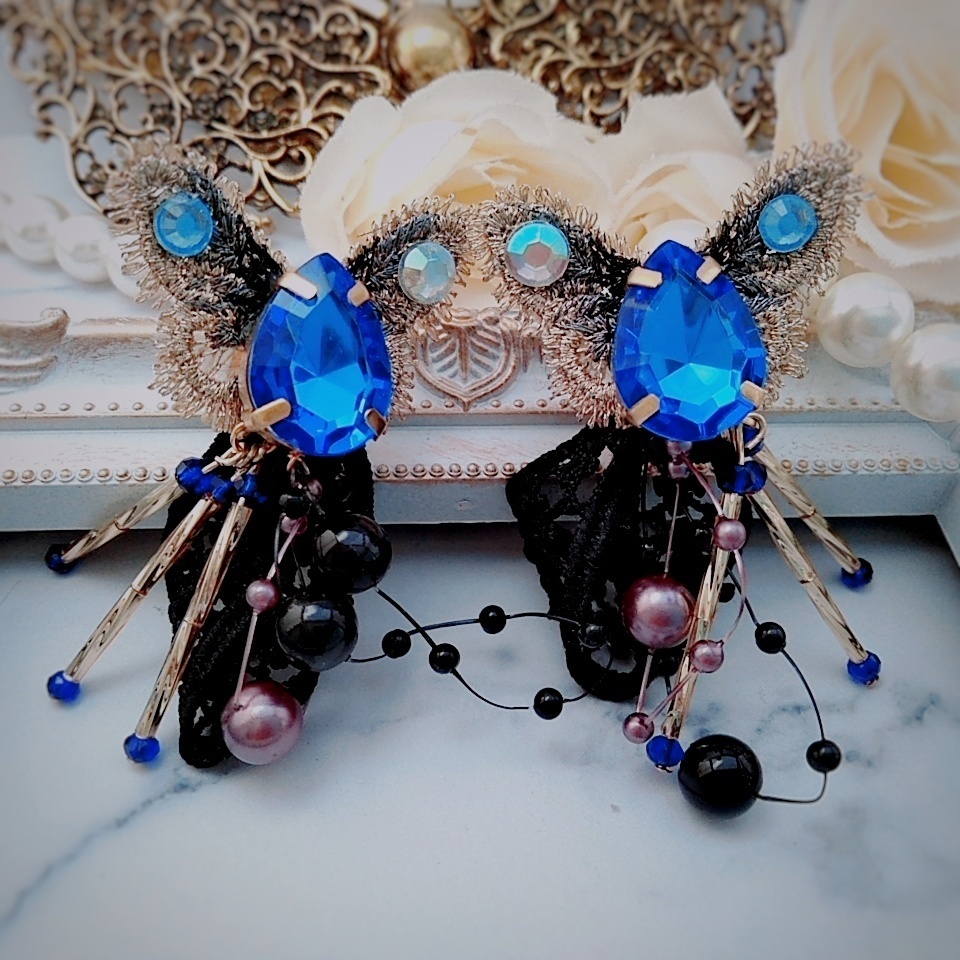 刺繍　蝶々　ビジューつきイヤリング　レース　ゴシック　ブルー　308