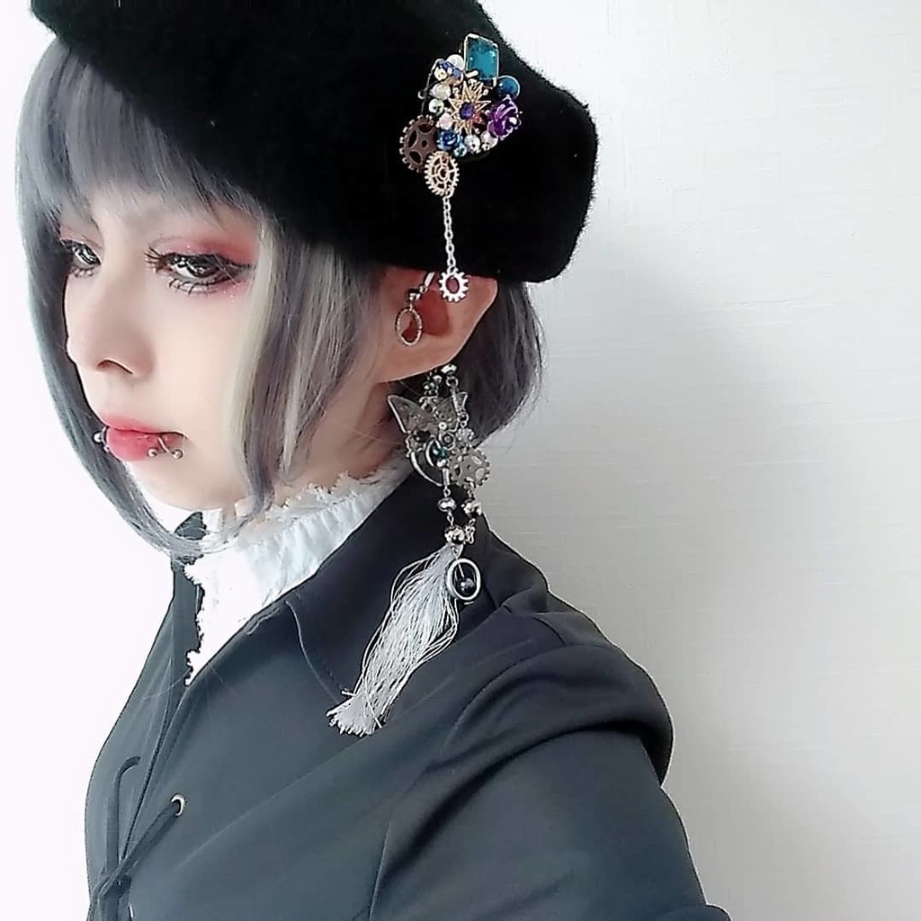 レジン蝶々と歯車イヤーフック 和風 個性 スチームパンク クリア シルバー タッセル 326