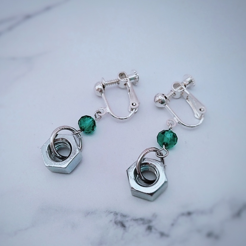 グリーン 工具 ナット イヤリング ユーモア 個性 かっこいい 売れ筋商品!人気 330