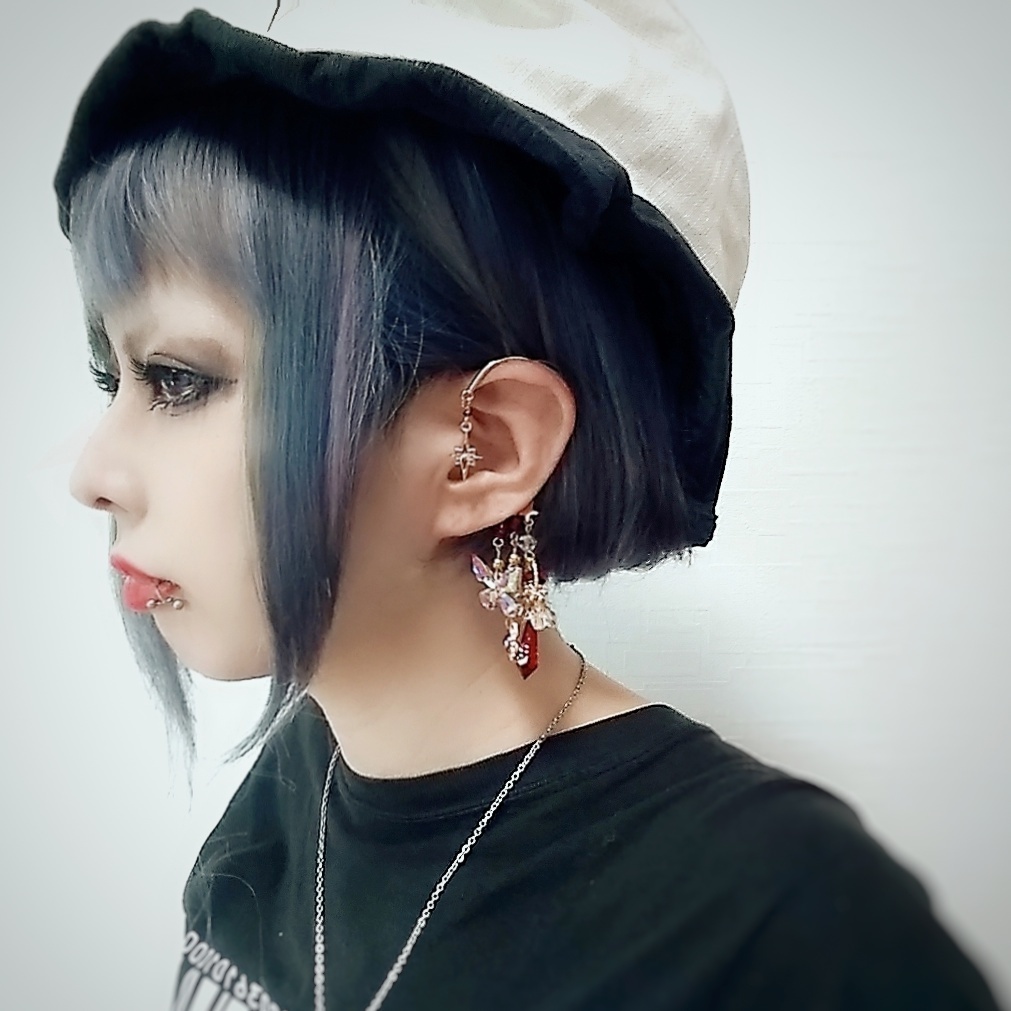 オーロラ蝶々のイヤーフック レッド 上級魔法 ハイウィザード専用 火属性 魔法石 月 流れ星 364