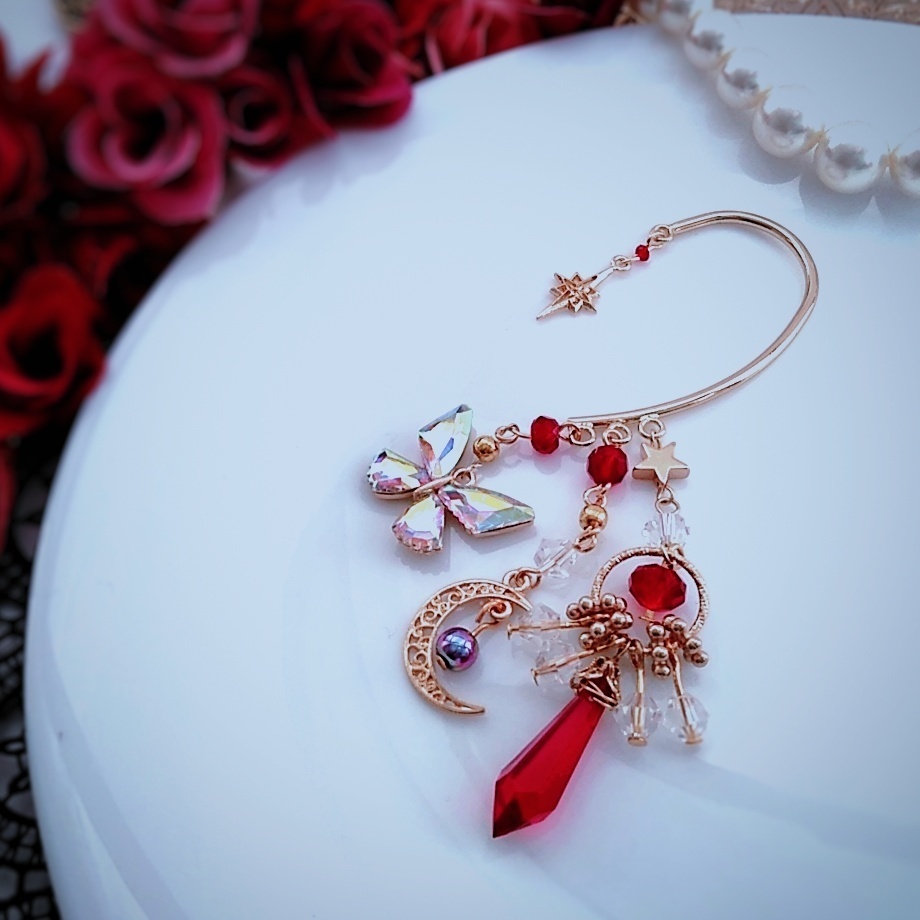 オーロラ蝶々のイヤーフック レッド 上級魔法 ハイウィザード専用 火属性 魔法石 月 流れ星 364