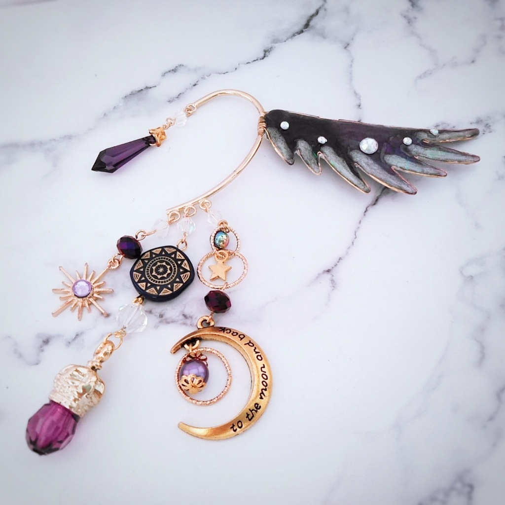 羽根のイヤーフック パープル ブラック レジン 精霊魔法 闇属性 両耳対応 424