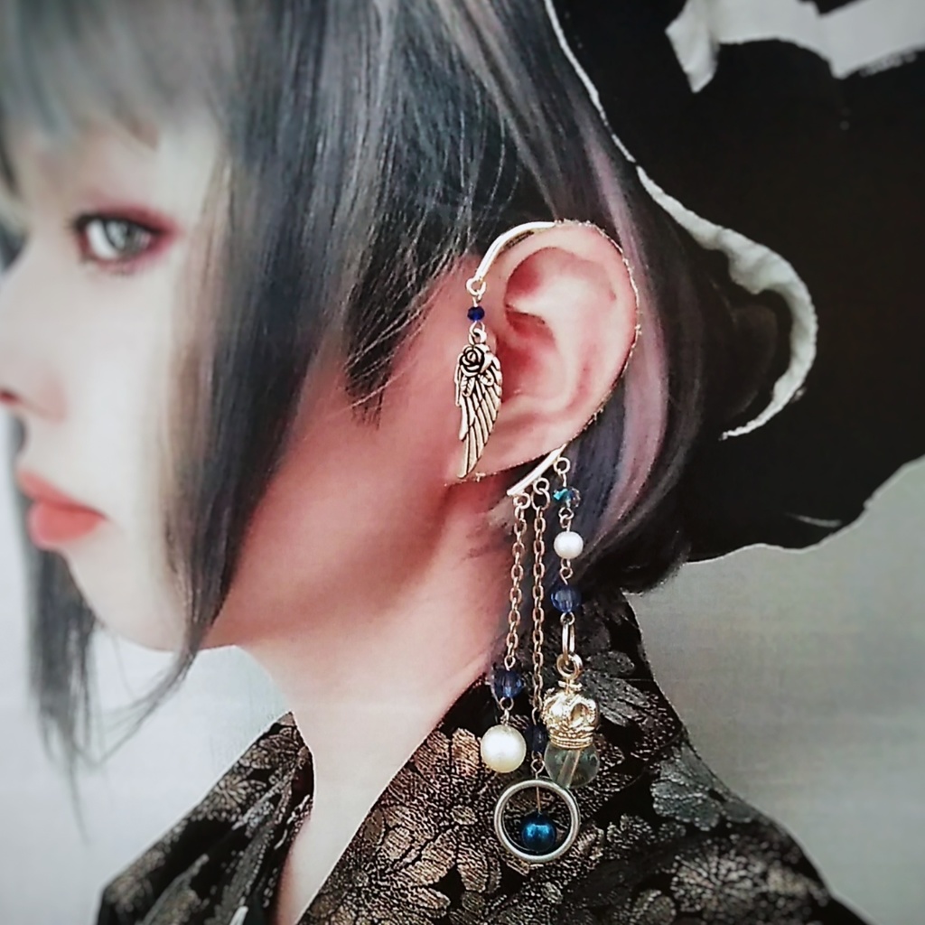 個性派 翼と王冠のイヤーフック 厨二 サブカル シルバー ロック パンク 471 くらつや Booth