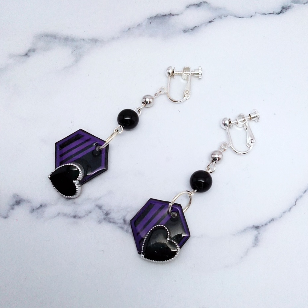 六角形ストラップ柄 ハートイヤリング サブカル 地雷系 プラバン レジン メンヘラ パープル 491