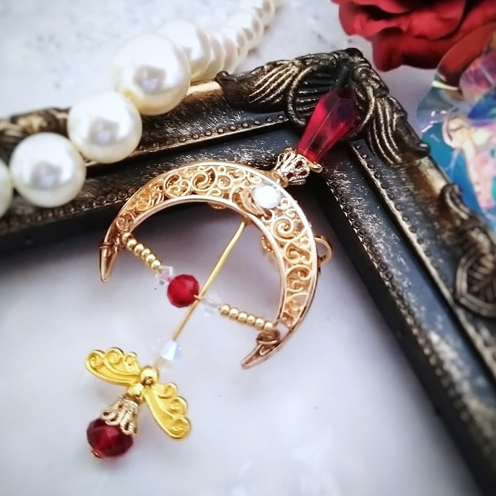 ファイヤーアロー イヤーカフ レッド×ゴールド 上下左右装備可能 中級魔法 ウィザード専用 火属性 531