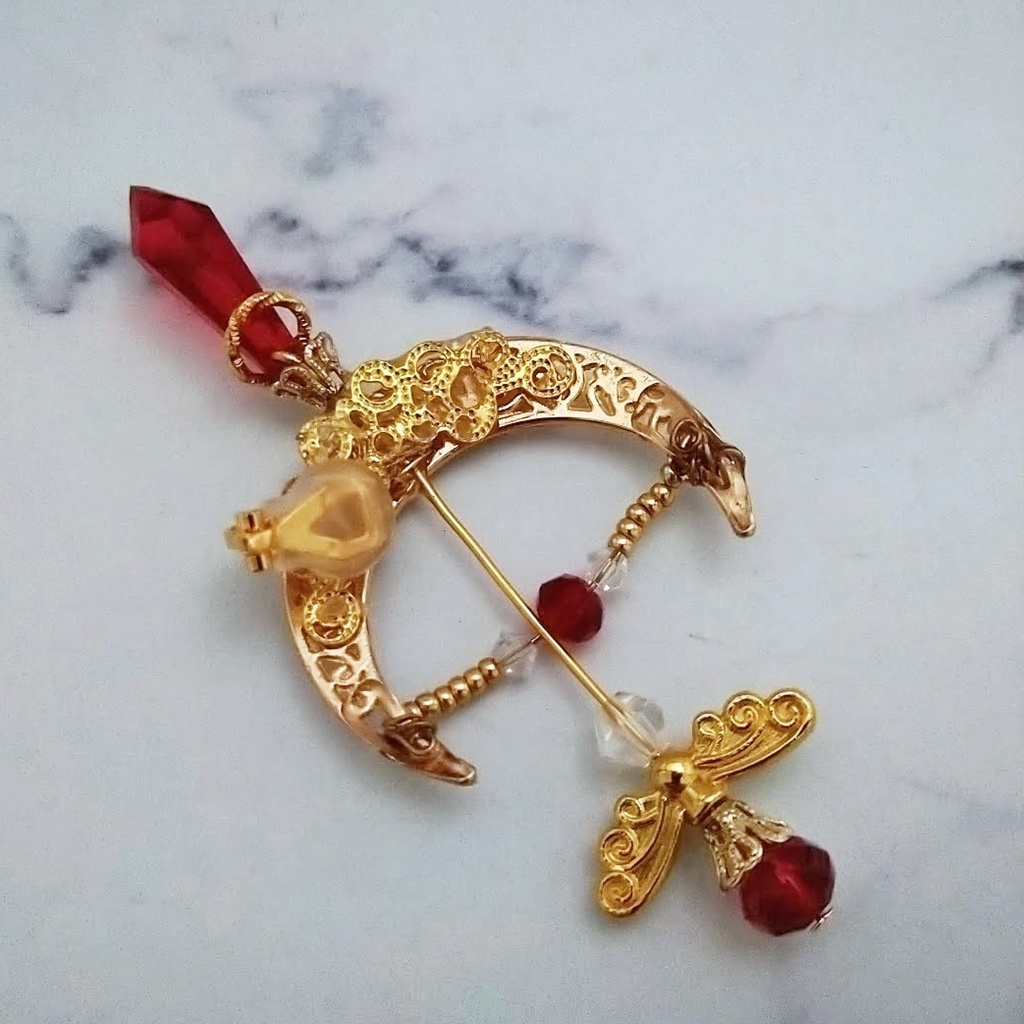 ファイヤーアロー イヤーカフ レッド×ゴールド 上下左右装備可能 中級魔法 ウィザード専用 火属性 531