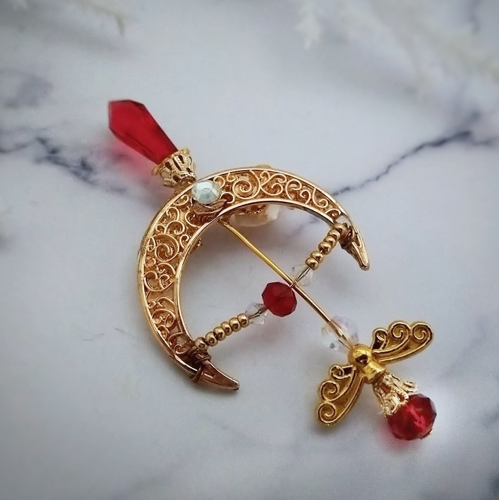 ファイヤーアロー イヤーカフ レッド×ゴールド 上下左右装備可能 中級魔法 ウィザード専用 火属性 531