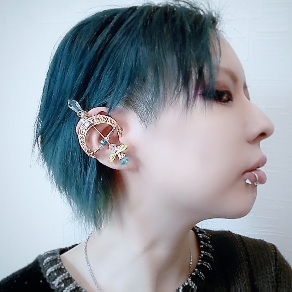 フリーズアロー イヤーカフ スカイブルー×ゴールド 上下左右装備可能 中級魔法 ウィザード専用 氷属性 532